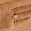 Pendentif Fleur Élégante